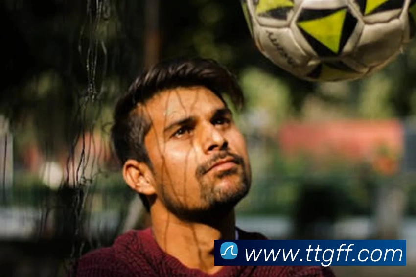 恩昆库的未来迷雾：米兰前锋的隐忧与转会市场的动态_菲尔克鲁格_拉齐奥_意甲